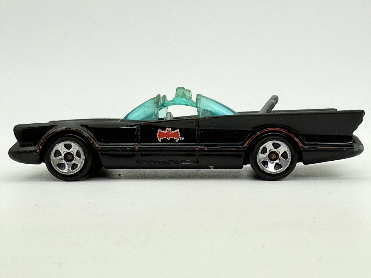 Batmobile Hot Wheels Czarny 1:64 – zdjęcie 3