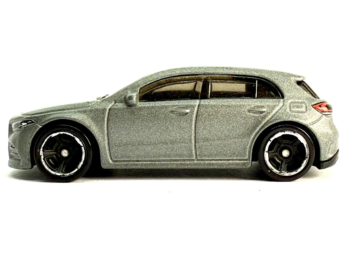 2019 Mercedes-Benz A-Class Hot Wheels 2019 Srebrny 1:64 – zdjęcie 3