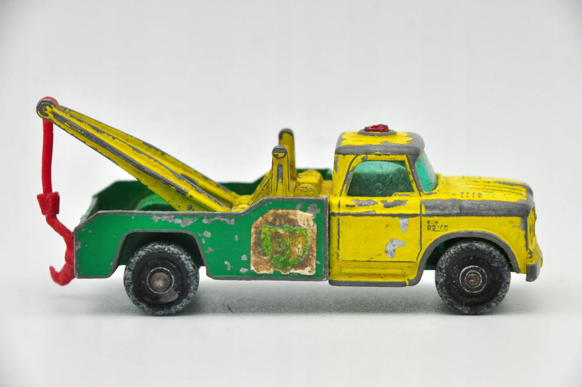 DODGE WRECK TRUCK, Matchbox, Made in England, Die cast 13, Żółty, 1:87 – zdjęcie 3