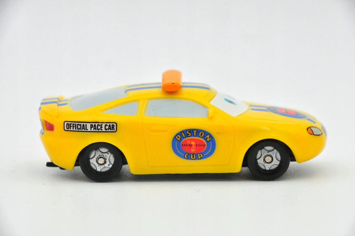 PISTON CUP OFFICIAL PACE CAR, Disney Pixar, Resoraki, Die cast, Żółty, 1:64 – zdjęcie 3