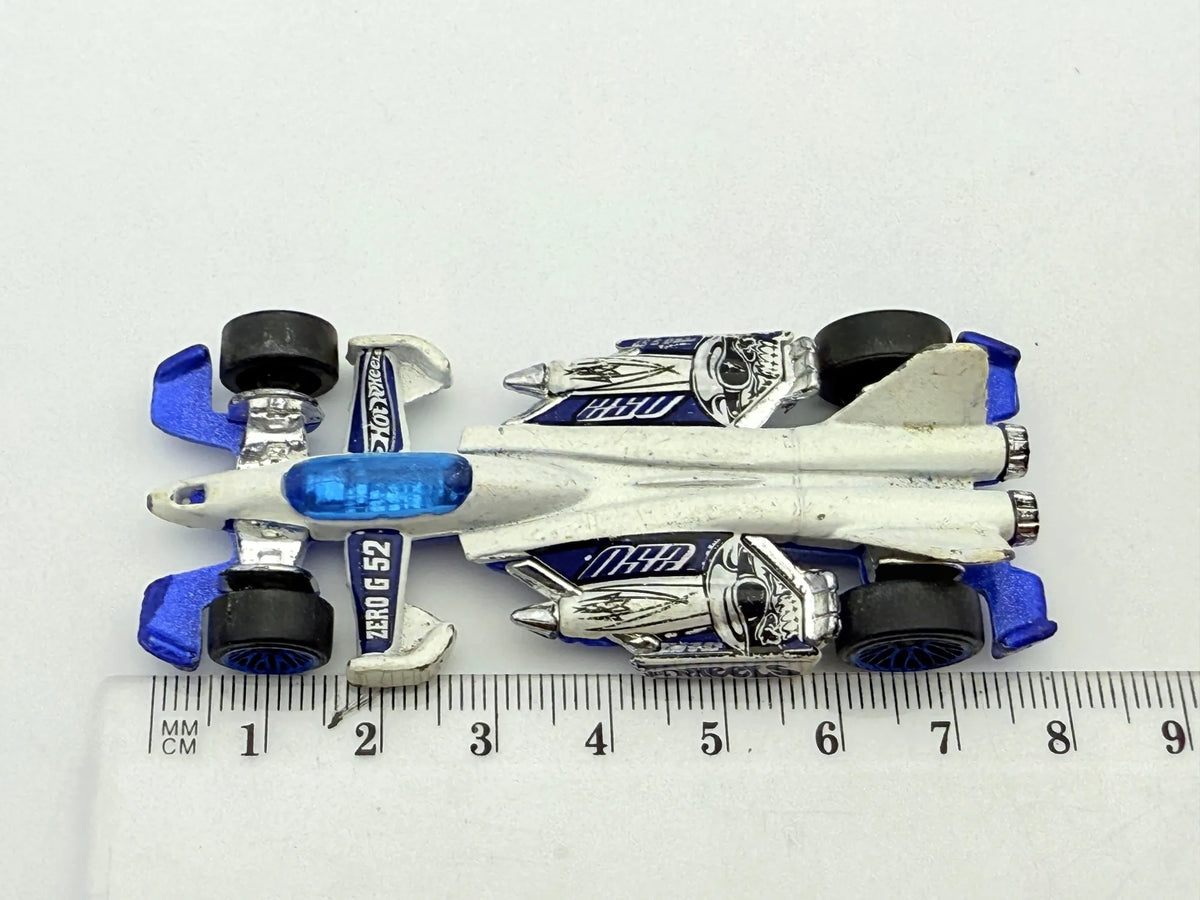 Jet Threat 3.0 Hot Wheels Niebiesko-Biała 1:64 – zdjęcie 3