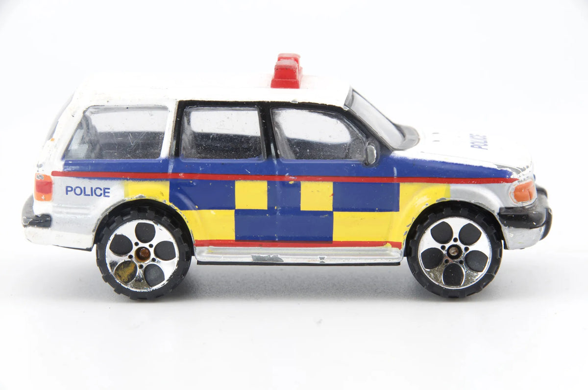Ford Explorer Police Tonka Biały 1:64 – zdjęcie 3