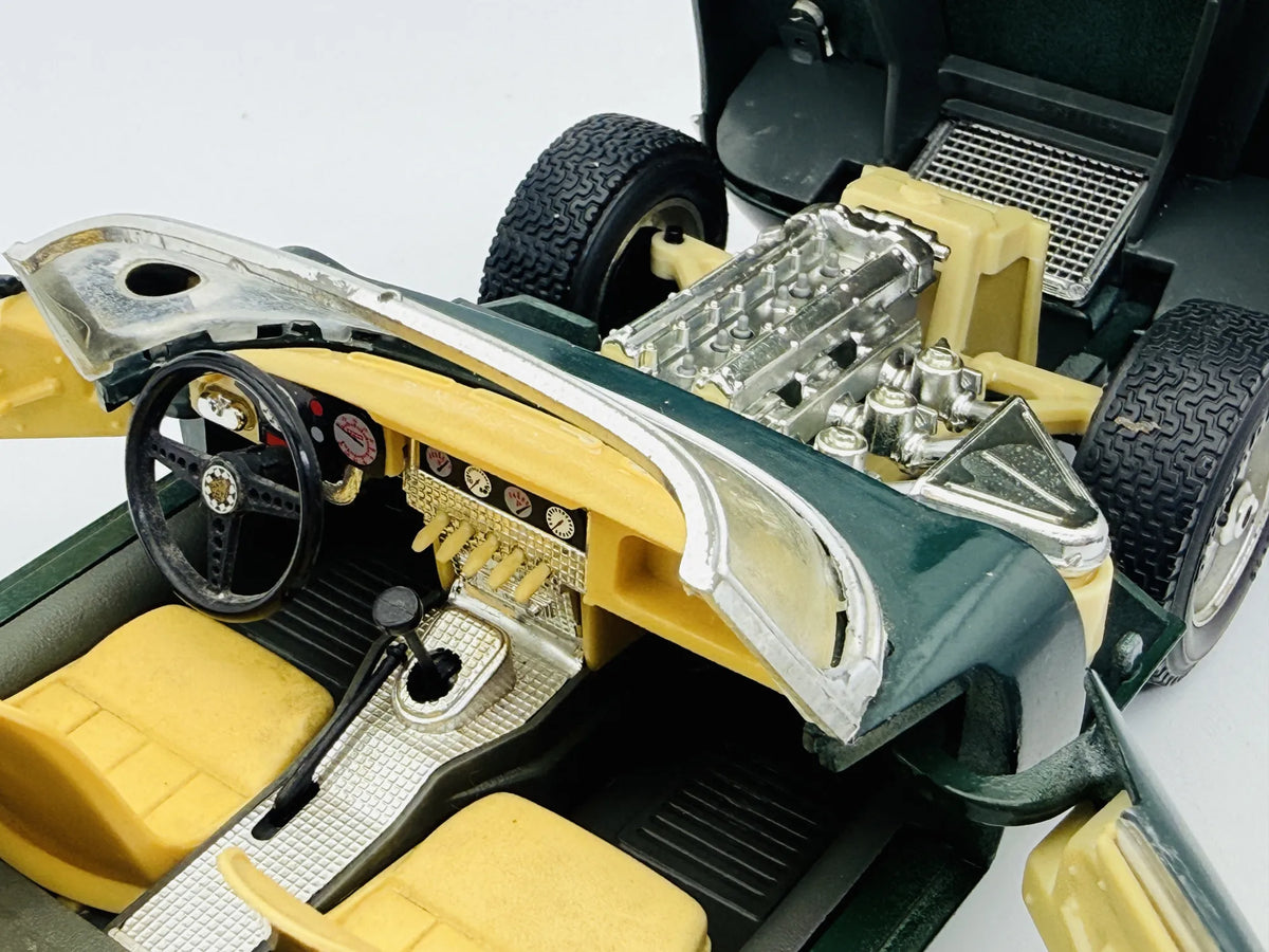 Jaguar SS 100 Bburago 1961 1:18 Made in Italy Luzak Zielony – zdjęcie 3