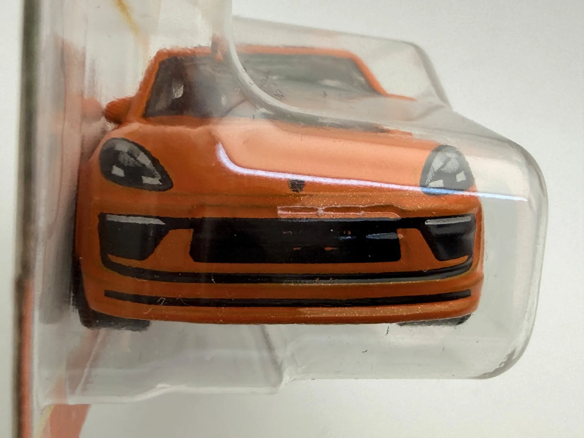 2022 Porsche Macan Matchbox 2024 Pomarańczowy 1:64 Suv – zdjęcie 3