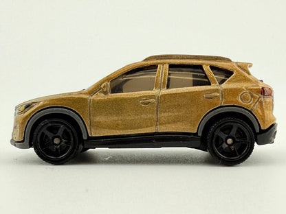 '16 Mazda CX-5 Matchbox 2017 Złoty 1:64 – zdjęcie 3