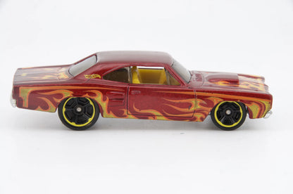 Dodge Charger Hot Wheels Czerwony 1:64 – zdjęcie 3