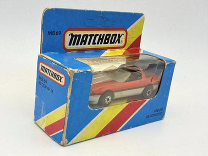 '83 CORVETTE Mainline Matchbox 1981 Czerwony 1:64 Made in Macau – zdjęcie 3