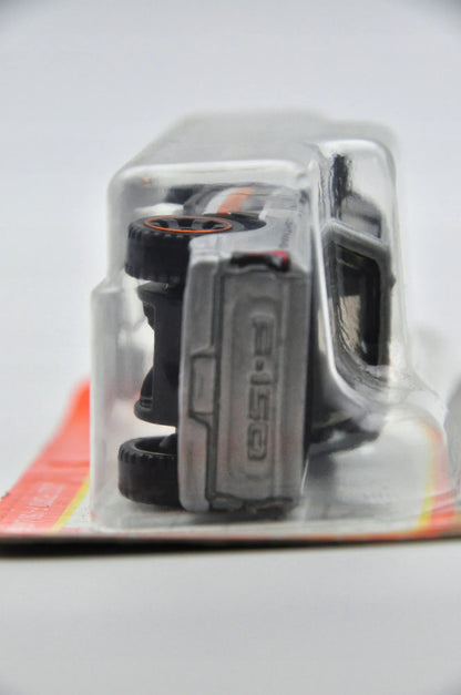 2022 FORD F-150 LIGHTNING, Matchbox 2022, Die cast C0859, Srebrny, 1:64 – zdjęcie 3