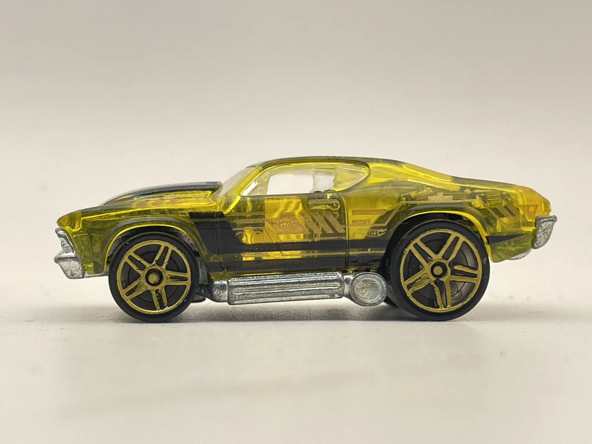 '69 CHEVELLE, Hot Wheels 2004, Resoraki, Die cast F03, I, Nl, Żółty, 1:64 – zdjęcie 3
