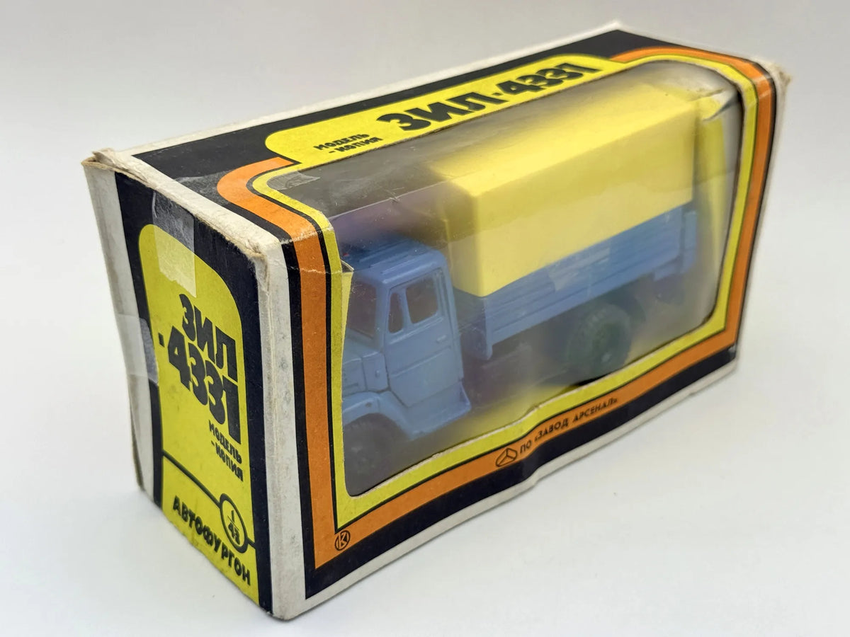 Ciężarówka ZIŁ-4331 Arsenał Niebieski 1:43 Made in Ukraine – zdjęcie 3