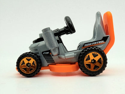 Grass Chomper, Hot Wheels 2015, die cast resoraki, szary i pomarańcz. 1:64 – zdjęcie 3