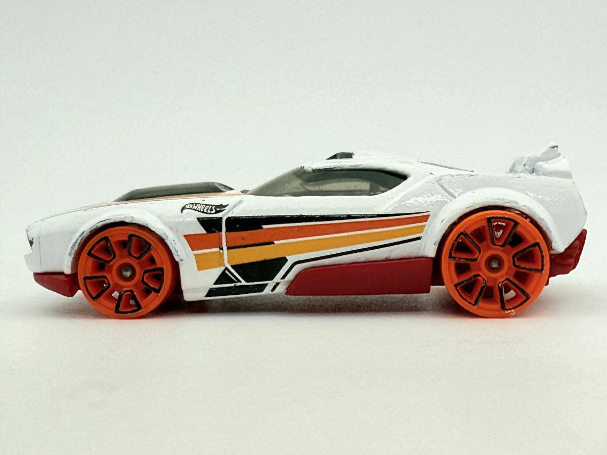 Fast Fish Hot Wheels Biały 1:64 – zdjęcie 3