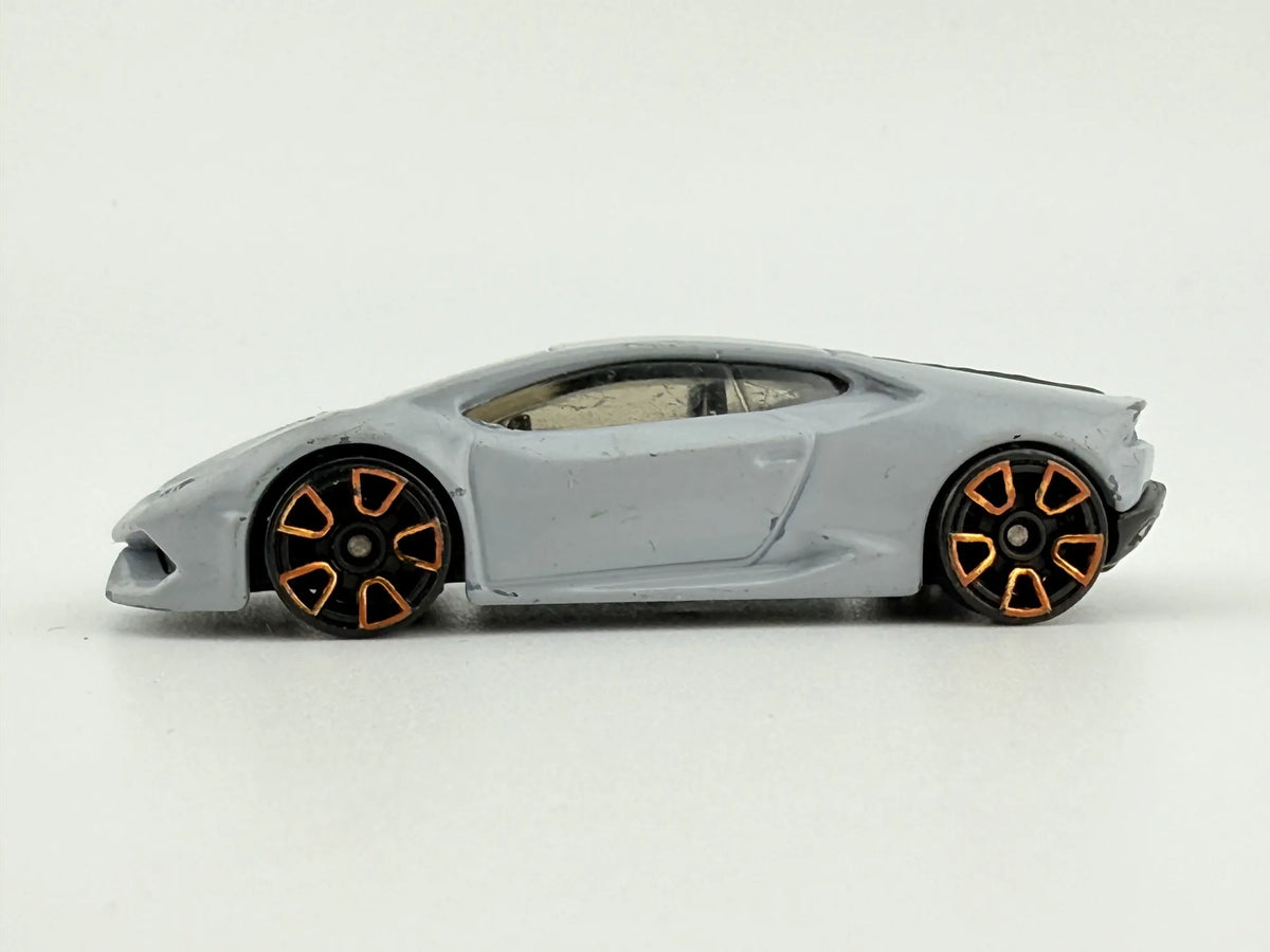 LAMBORGHINI HURACAN LP 610-4, Hot Wheels 2014, Die cast CFH19, Biały, 1:64, – zdjęcie 3