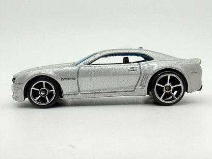 '10 Camaro SS, Hot Wheels, Die cast, Resoraki, Srebrny, 1:60 – zdjęcie 3