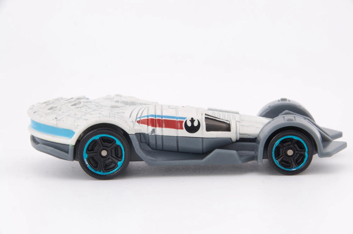 Millennium Falcon Hot Wheels Biały 1:64 – zdjęcie 3