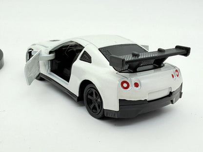 Nissan Gt-R Biały 1:64 + Stojak (Ekspozytor) na Model – zdjęcie 3