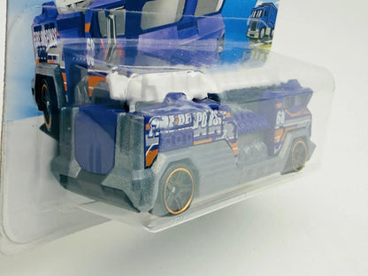 5 Alarm Hot Wheels HW Heavyweights 1:64 Wóz strażacki Blister Straż pożarna – zdjęcie 3