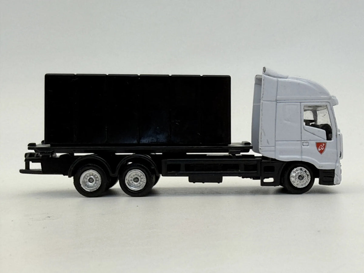 Ciężarówka Iveco Stralis Biały 1:87 – zdjęcie 3