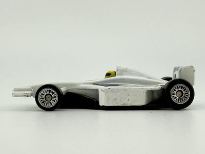 FORMUŁA 1, Hot Wheels 2001 McDonald's, Made in Vietnam, Biały, TKK, 1:64 – zdjęcie 3