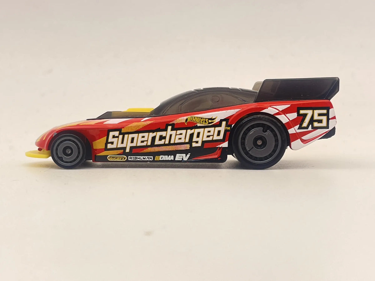 SUPERCHARGED, Hot Wheels 2019, Resoraki, Die cast, Czerwony, 1:64 – zdjęcie 3