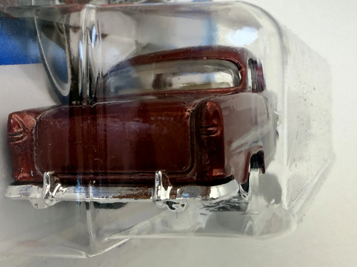 '55 CHEVY BEL AIR Mainline Hot Wheels 2022 Czerwony 1:64 – zdjęcie 3