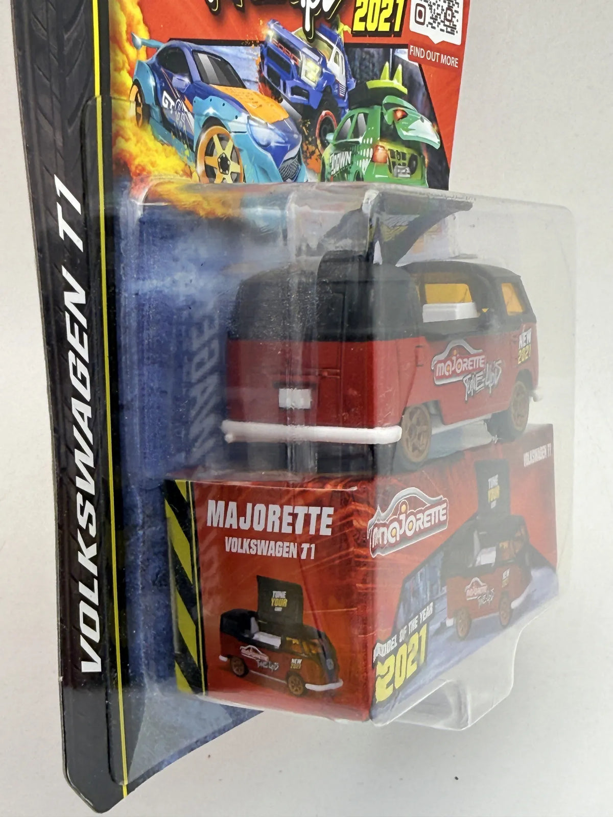 VOLKSWAGEN T1 FOODTRUCK Tune-Up's Majorette 2021 Czerwony 1:64 – zdjęcie 3