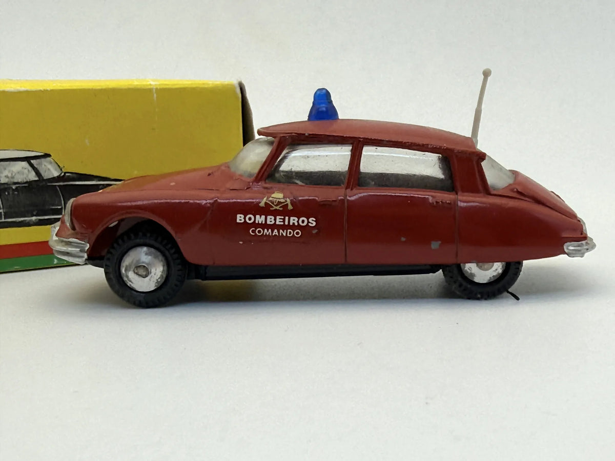 CITROËN DS 19 Straż pożarna Metosul '70 Czerwony 1:43 Made in Portugal – zdjęcie 3
