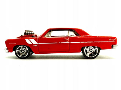 '64 Chevelle Hot Wheels 2011 Czerwony 1:64 – zdjęcie 3