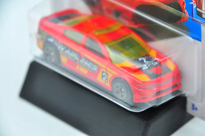 Dodge HW FIRST RESPONSE Hot Wheels 2024 Czerwony 1:64 – zdjęcie 3