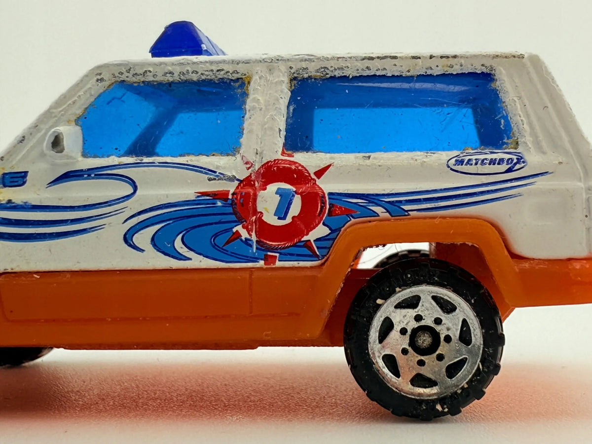 Jeep Cherokee Xj Mainline Majorette 1990S Biały 1:61 – zdjęcie 3