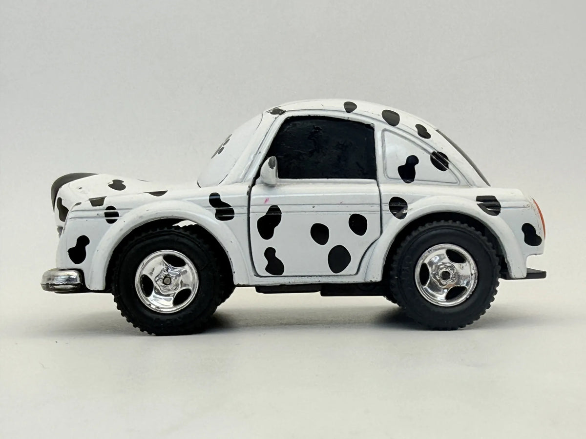 DALMATYŃCZYK, JAK BEETLE / GARBUS, Mica, Die cast, Łaciaty, 1:27, Resoraki – zdjęcie 3