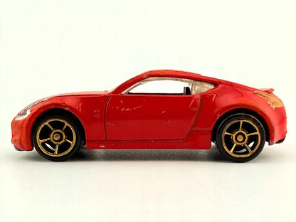 NISSAN 370Z, Hot Wheels, Resoraki, Die cast 022, Czerwony, 1:64 – zdjęcie 3