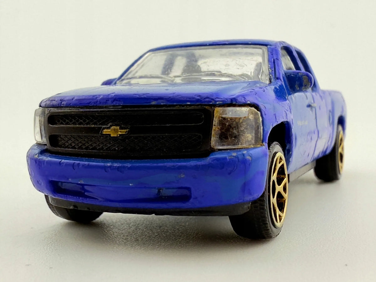 Chevrolet Silverado Majorette Niebieski 1:64 – zdjęcie 3