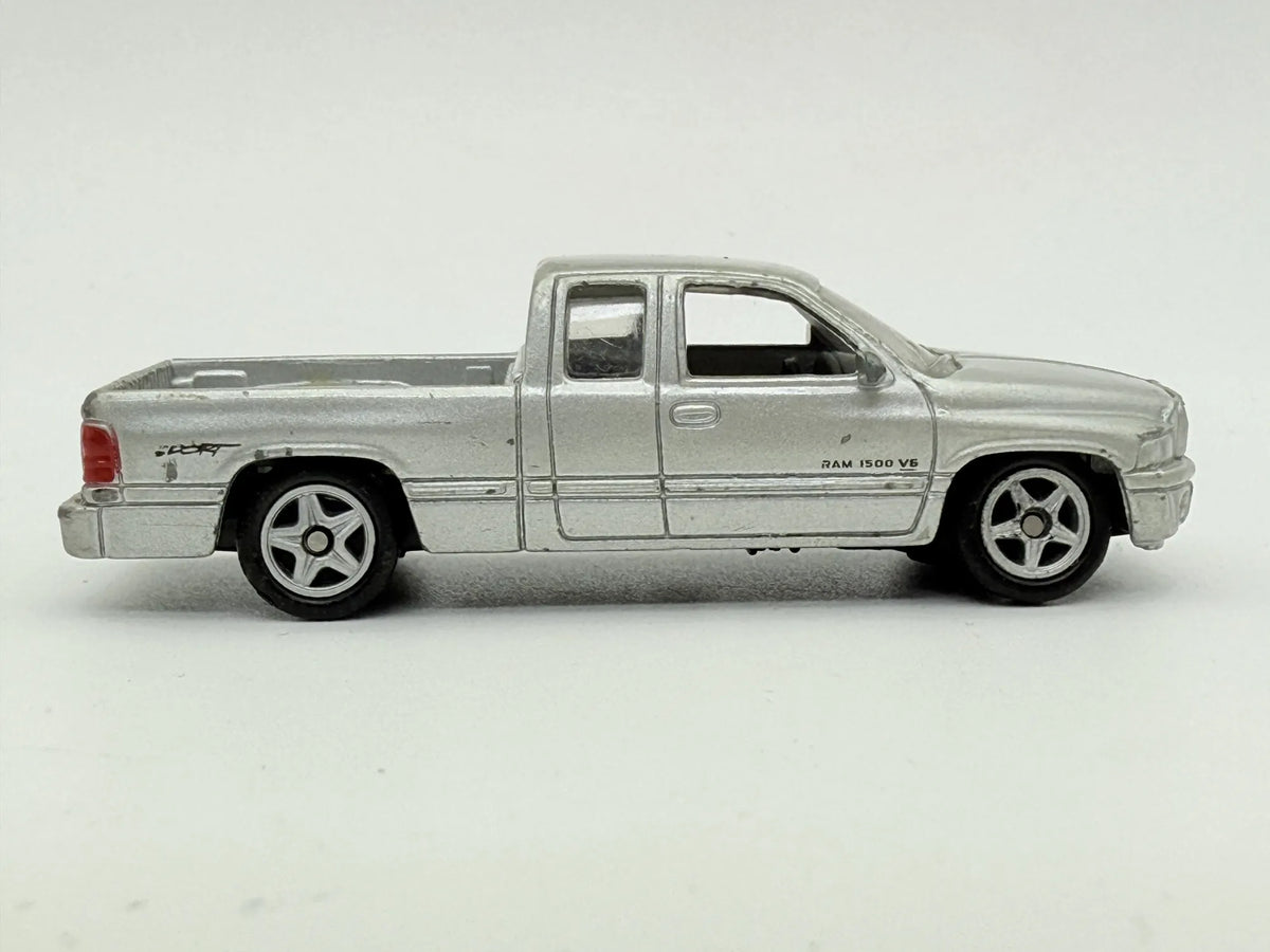 DODGE RAM, Welly, Resoraki, Die cast, Srebrny 1:64 – zdjęcie 3