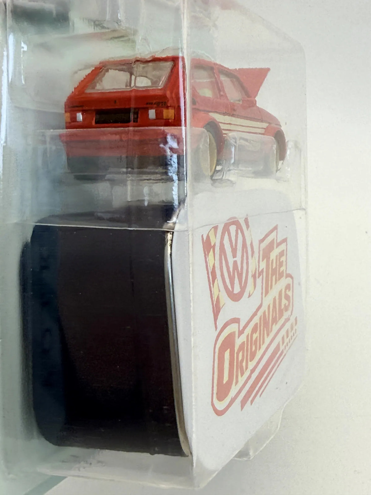 VOLKSWAGEN GOLF MK1 The Originals Majorette 2022 Czerwony 1:64 – zdjęcie 3