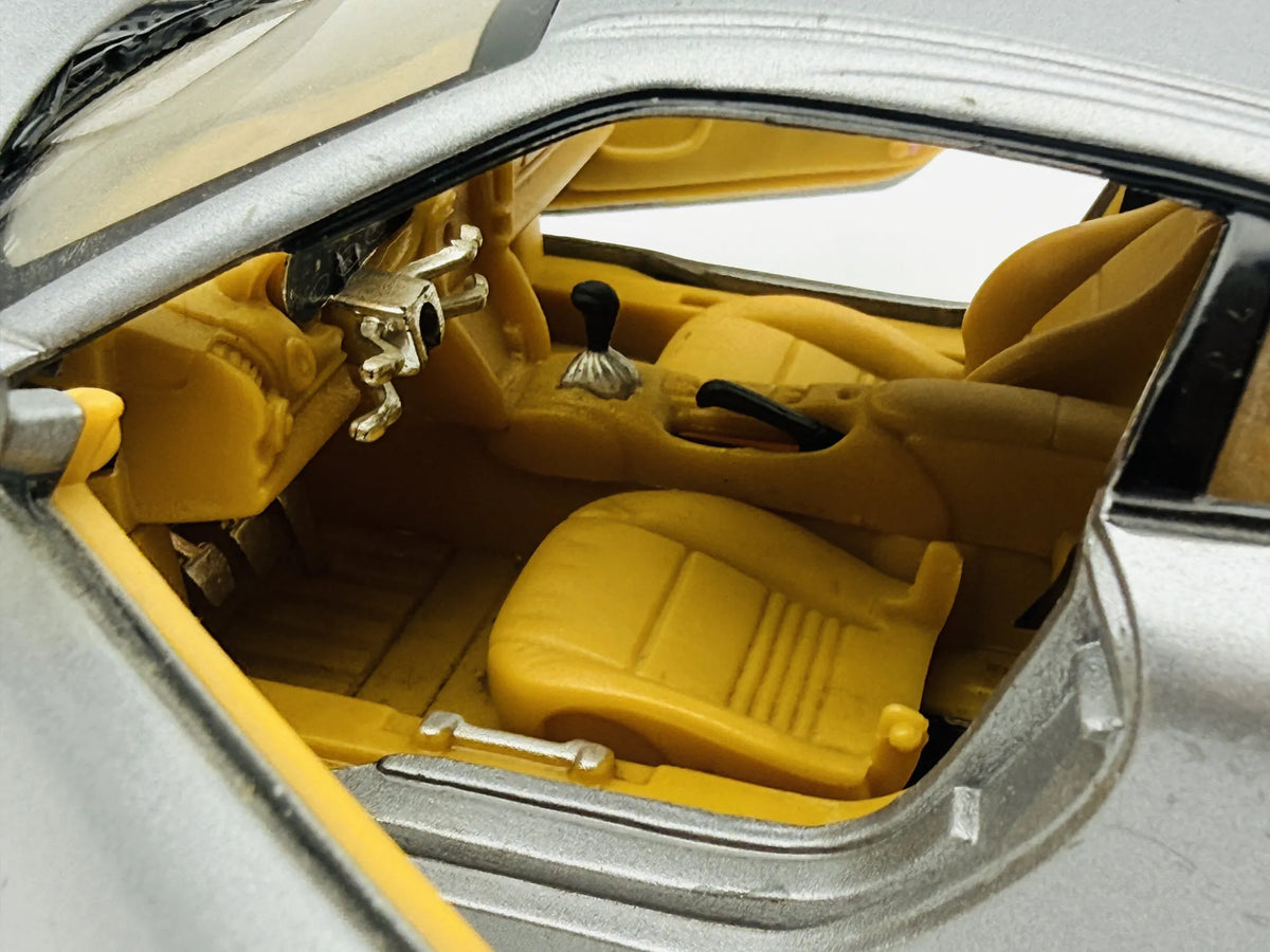 Porsche 911 Carrera 996 Welly 1999 1:18 Luzak Srebrny – zdjęcie 3