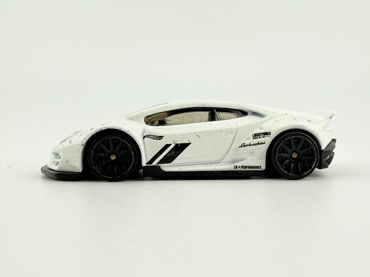 LB-WORKS LAMBORGHINI HURACAN COUPE, Hot Wheels 2020, No. GRX61, Biały, 1:64 – zdjęcie 3