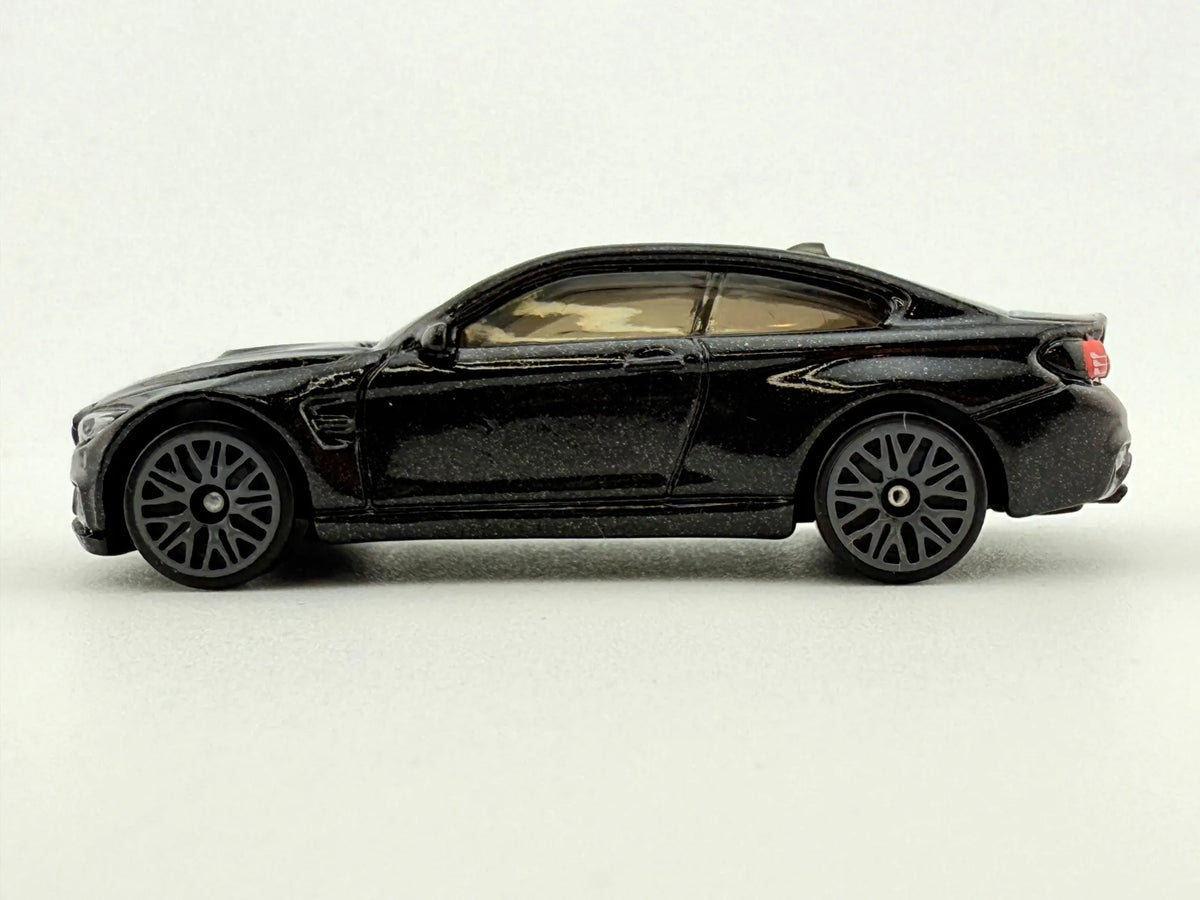 BMW M4, Hot Wheels, Resoraki, Die cast 549, Czarny, 1:64 – zdjęcie 3