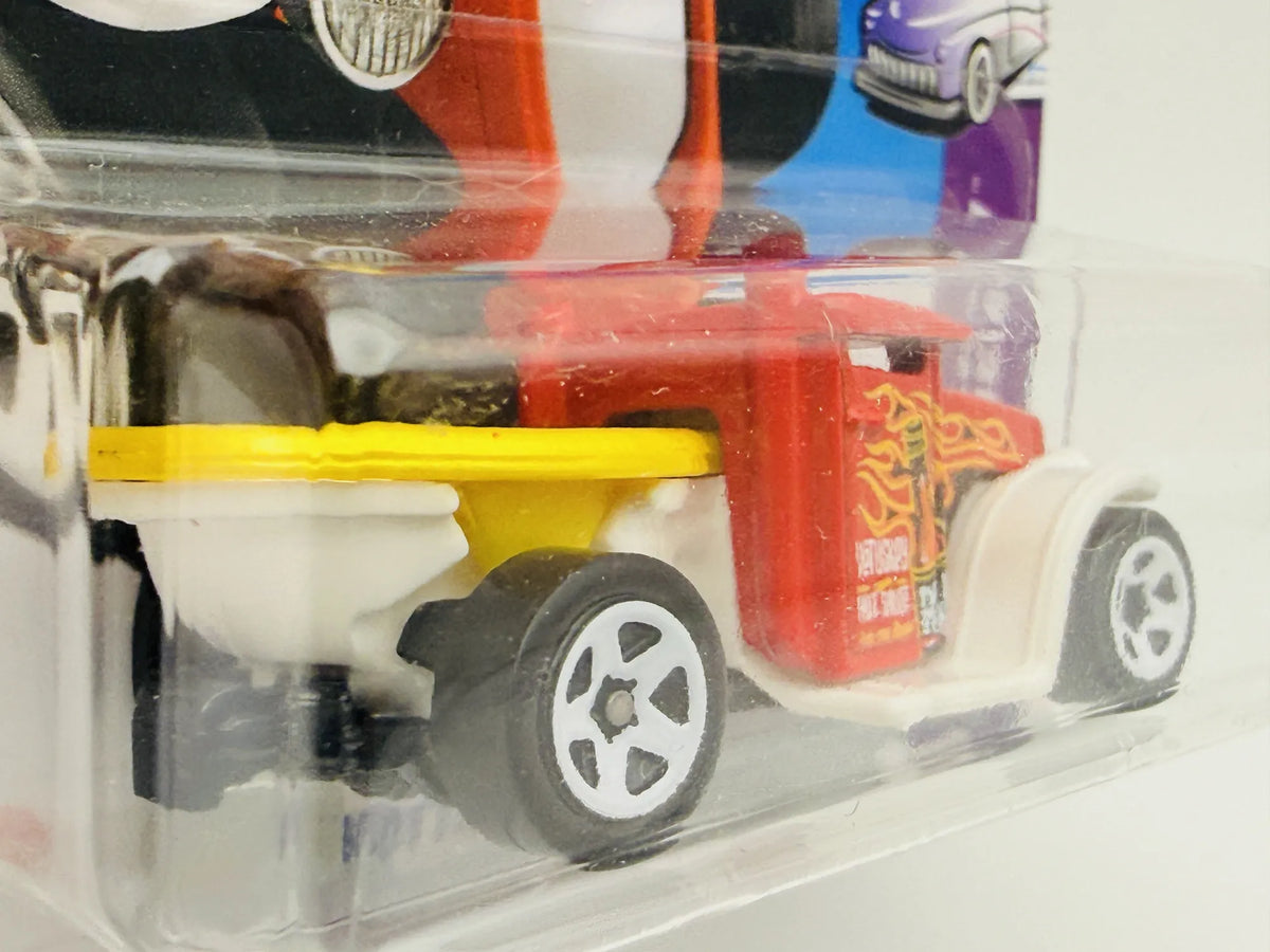 Gotta Go Hot Wheels 2025 HW Designed By 1:64 Blister Biały – zdjęcie 3
