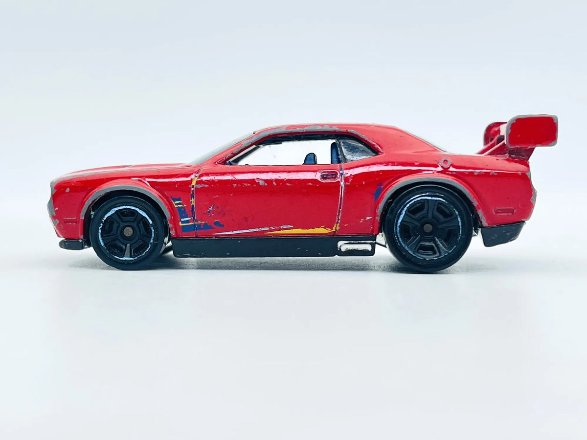 Dodge Challenger Drift Car, Hot Wheels, Resoraki, Die cast, Czerwony, 1:64 – zdjęcie 3