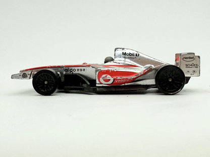 Formuła 1 Hot Wheels Srebrny 1:64 – zdjęcie 3
