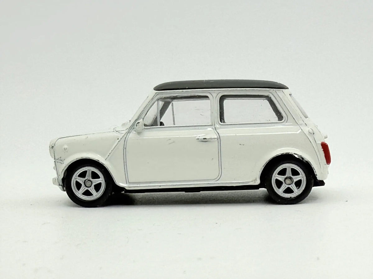 Mini Cooper Welly Biały 1:60 – zdjęcie 3