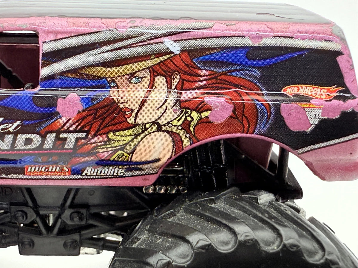 Scarlet Bandit Hot Wheels Różowa 1:64 – zdjęcie 3