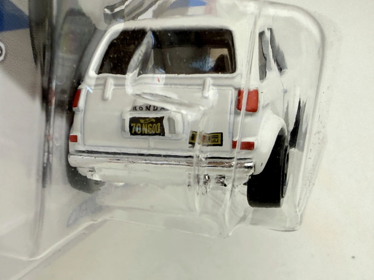 CUSTOM '70 HONDA N600 Compact Kings Hot Wheels 2022 Biały 1:64 – zdjęcie 3