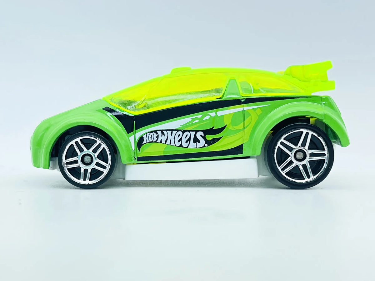Super Gnat, Hot Wheels 2013, resoraki, die cast, jaskrawy zielony 1:64 – zdjęcie 3