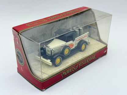FORD MODEL A PICKUP Models of Yeasteryear Matchbox Biały 1:40 Made in Macau – zdjęcie 3