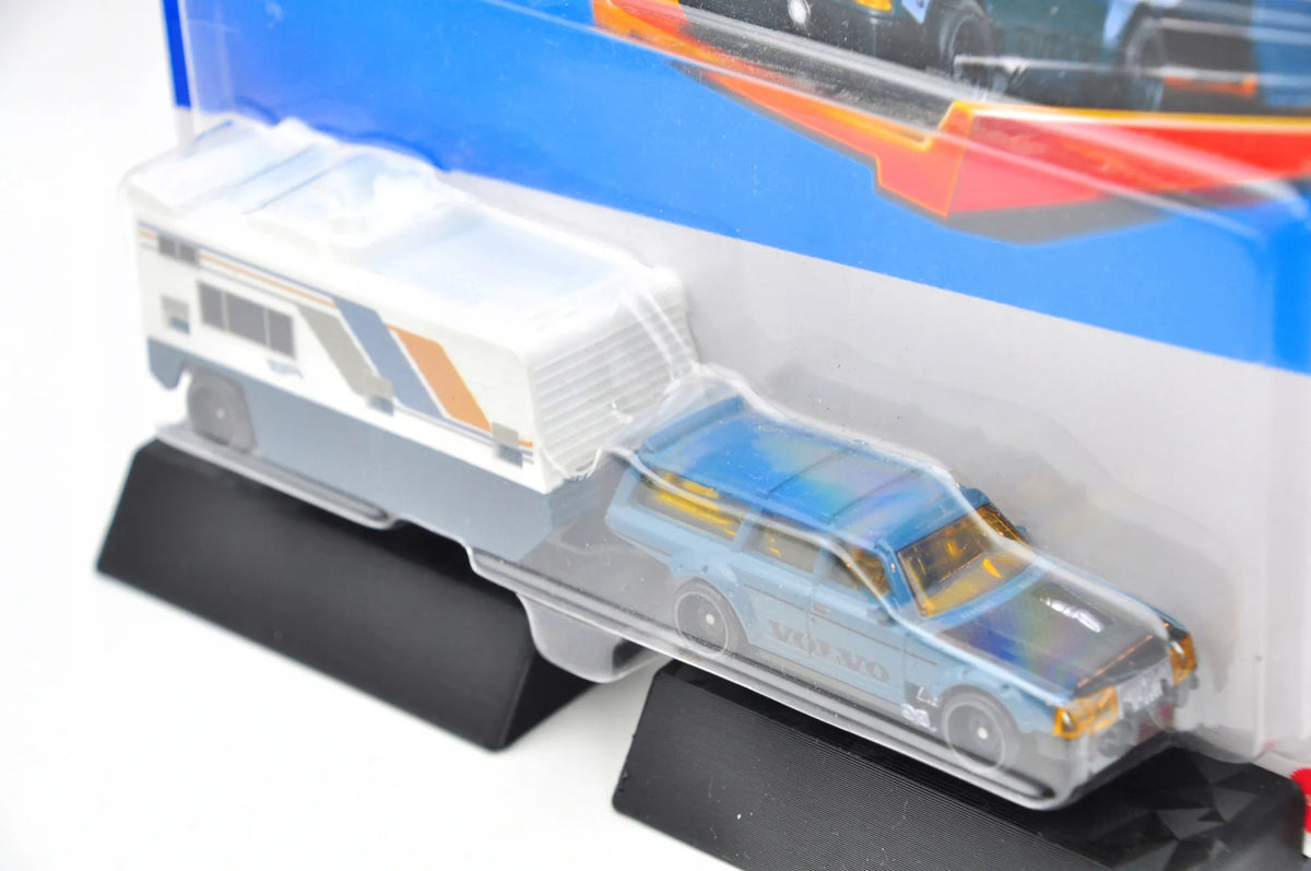 VOLVO 240 DRIFT CAMPER Hot Wheels 2023 Niebieski, 1:64 – zdjęcie 4