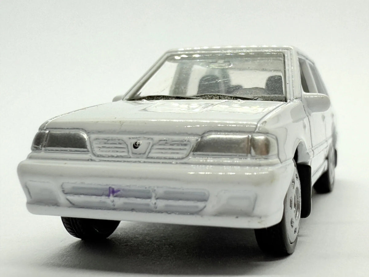 Polonez Caro Plus Welly Biały 1:64 – zdjęcie 4