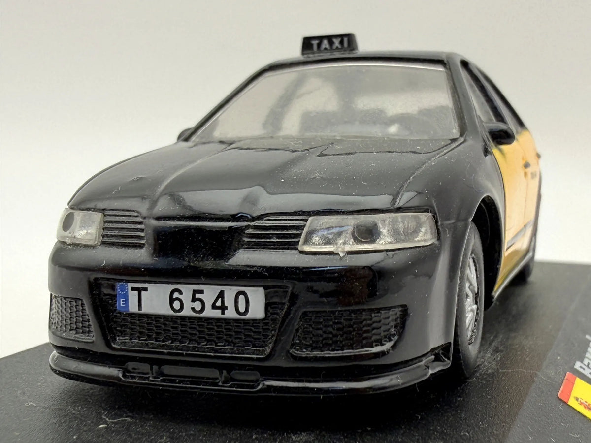 SEAT LEON, TAXI BARCELONA 1999, AmerCom 2006, Die cast Czarny 1:43 Resoraki – zdjęcie 4