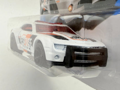 '10 Camaro Ss HW FIRST RESPONSE Policja Hot Wheels 2024 Biały 1:64 – zdjęcie 4